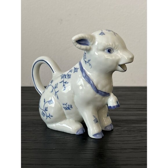 VTG 1986 Lamb/Sheep Shaped Porcelain Creamer Blue/White Floral Bell & Bow - Picture 3 of 9